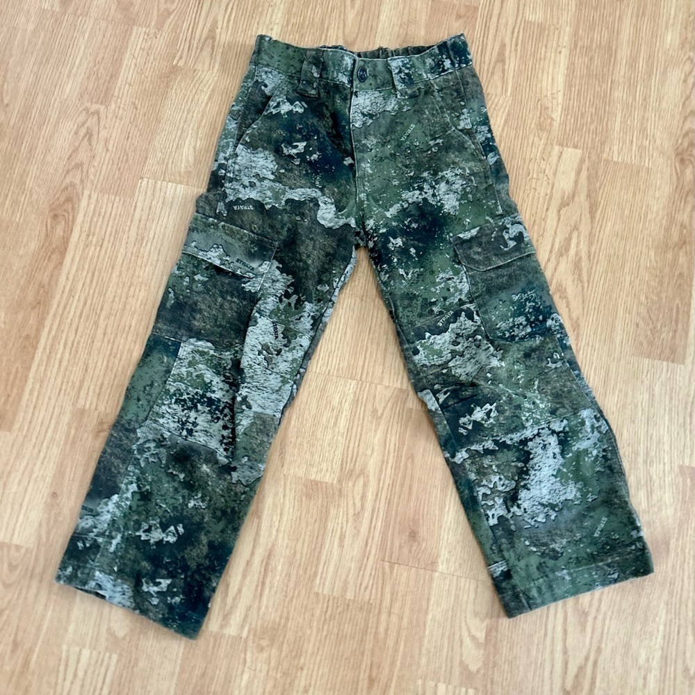 Cabela’s camo shirt youth size small regular long sleeved hunting/fishing